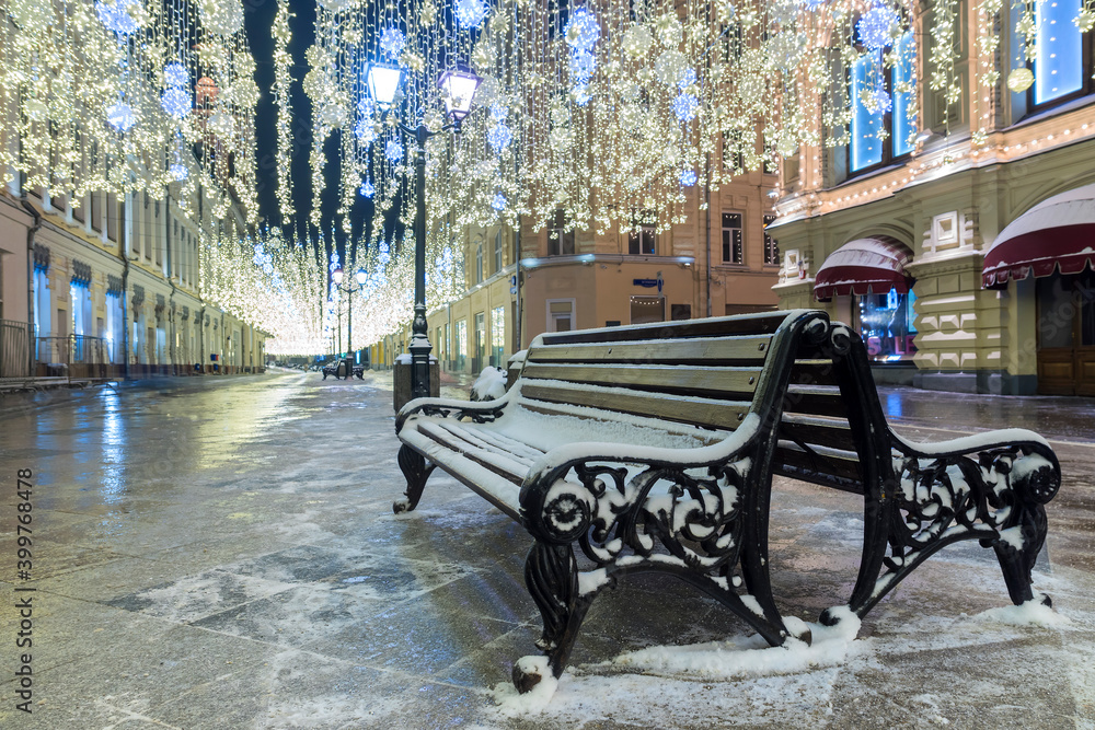 Christmas in Moscow. Nikolskaya street in Moscow
