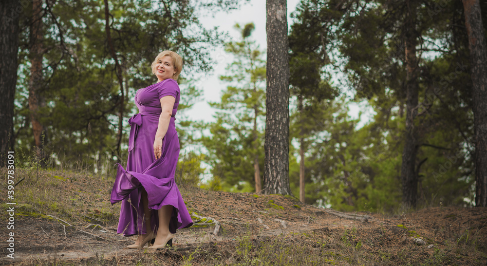 Nice plump lady portrait, lifestyle elegant woman, American chubby woman in fashionable style with vintage elements Nice plump lady portrait, lifestyle elegant woman, American chubby woman in fashionable style with vintage elements