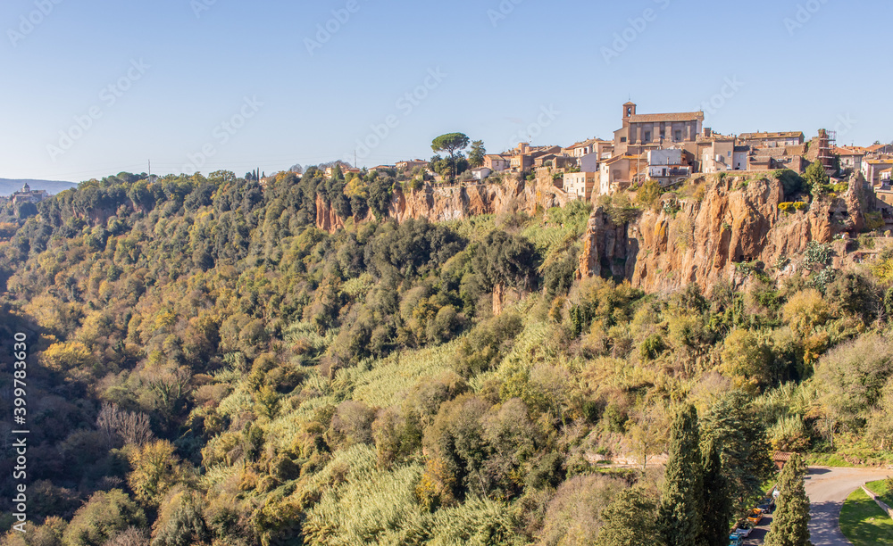 Castel Sant'Elia - located on a scary cliff and famous for its wonderful basilica, Castel Sant'Elia is among the most notable villages in central Italy. Here a glimpse of the houses over the cliff