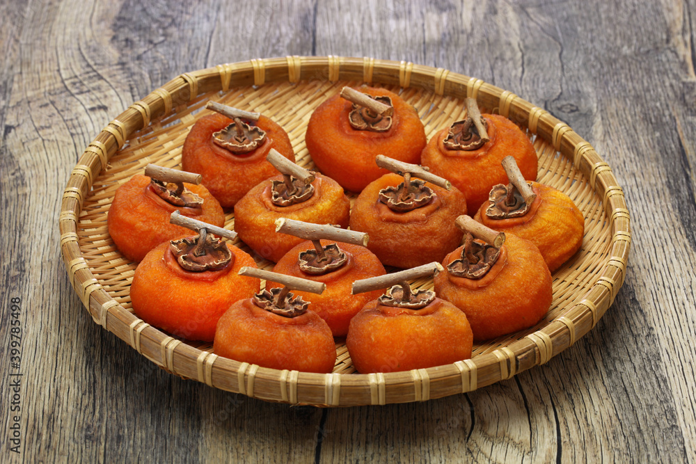How to make Japanese dried persimmons ( Hoshigaki ); finished How to make Japanese dried persimmons ( Hoshigaki ); finished