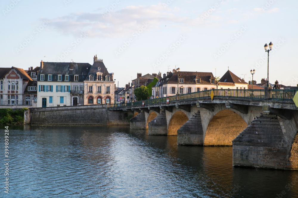 A joigny sur les bords de l'Yonne