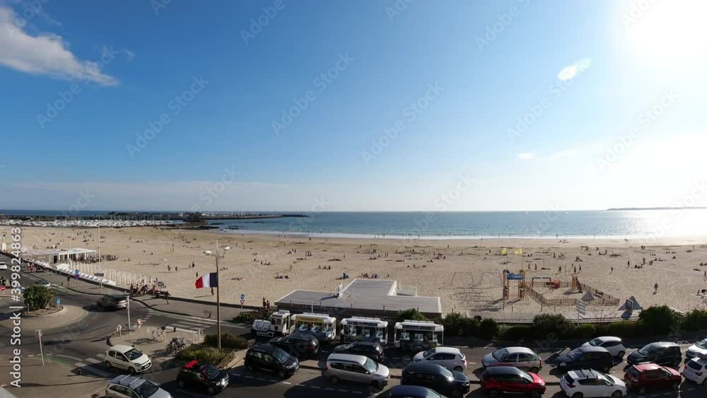 survol des plages de La Baule, Saint-Nazaire, et la marina de Pornichet survol des plages de La Baule, Saint-Nazaire, et la marina de Pornichet