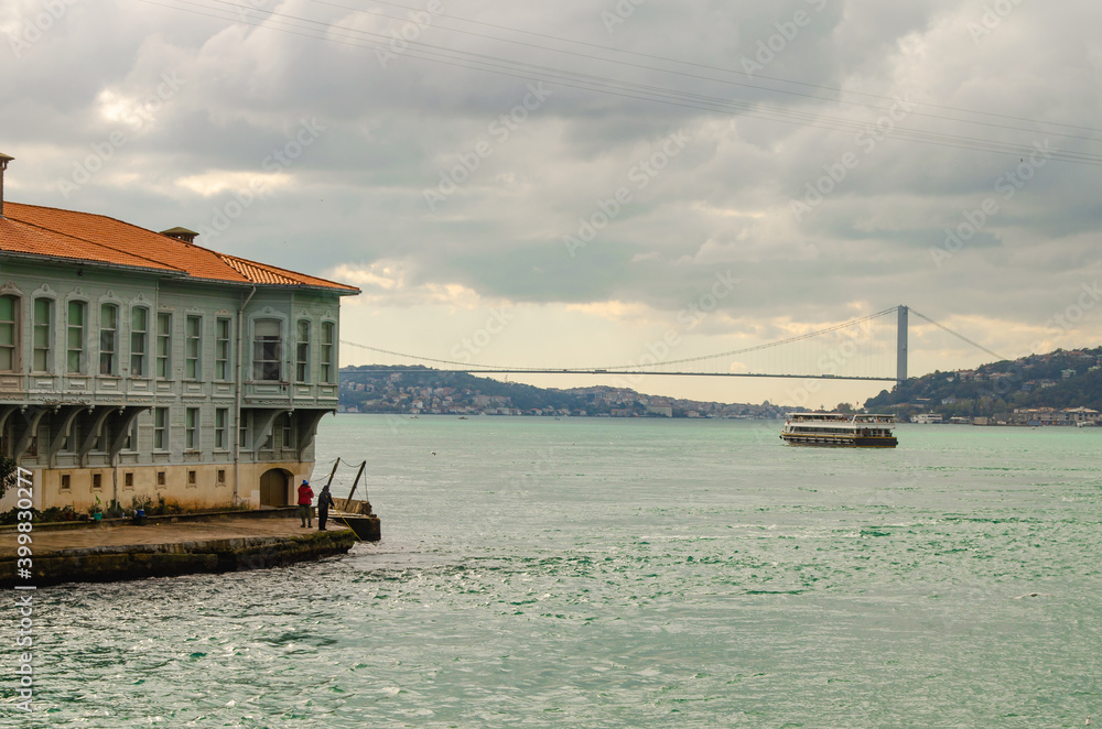 Obraz premium View of the Bosphorus in Istanbul