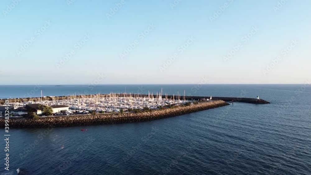 survol des plages de La Baule, Saint-Nazaire, et la marina de Pornichet survol des plages de La Baule, Saint-Nazaire, et la marina de Pornichet