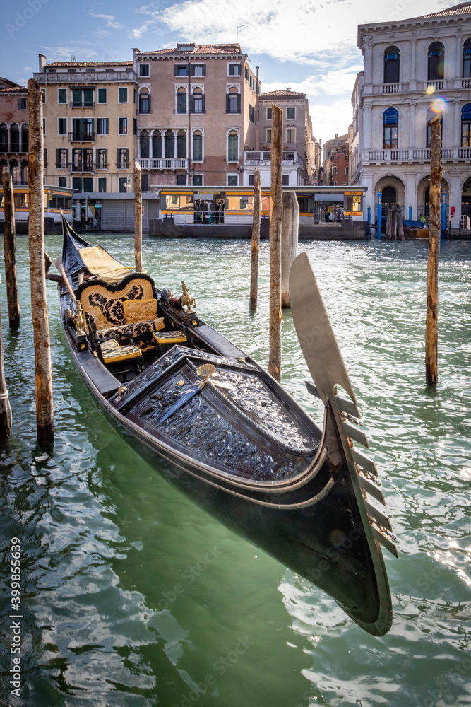 gondola ready for tourists