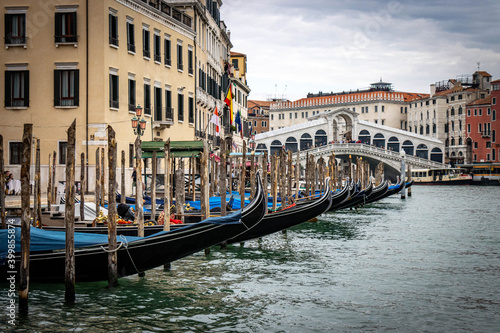 parking lot for gondolas in Venice © Andrea Aigner