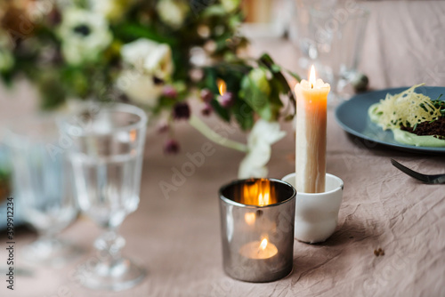 Easter table wiht nice flowers