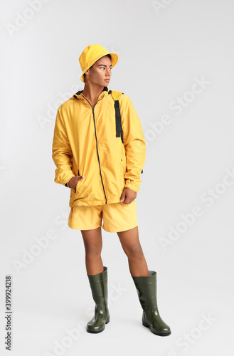 Stylish young African-Ameri...