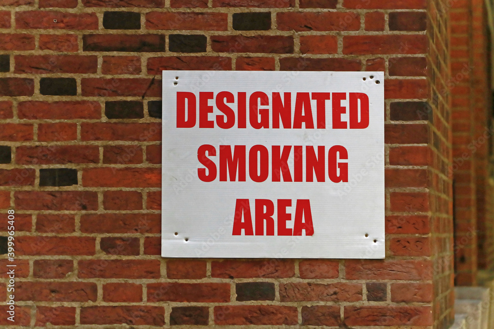 Fototapeta premium Designated Smoking Area Sign