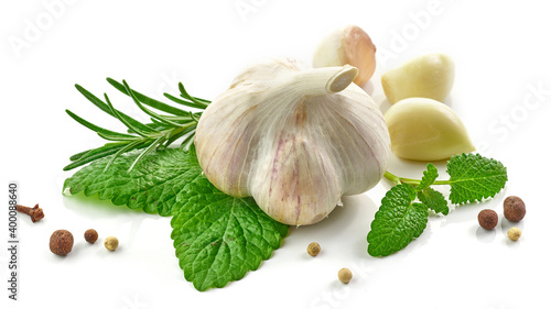 Fototapeta Naklejka Na Ścianę i Meble -  composition of garlic and spices