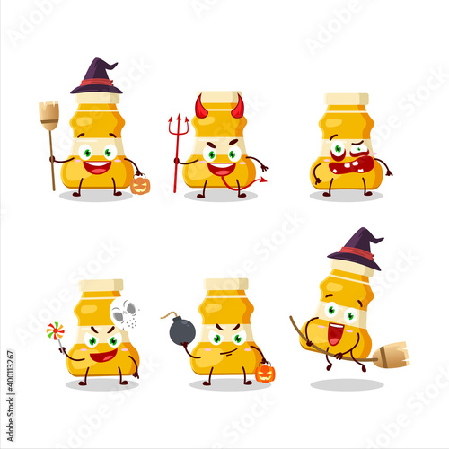 Halloween expression emoticons with cartoon character of curry sauce