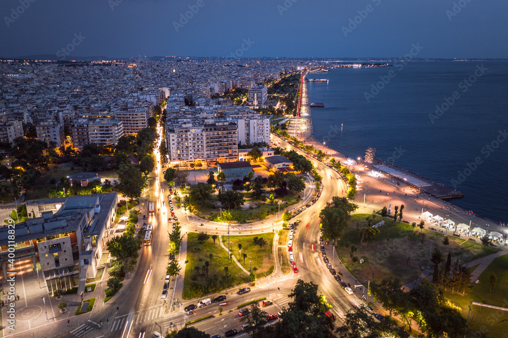 Fototapeta premium Thessaloniki at sunset cityscape, Greece..