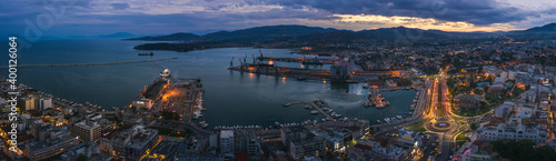 Photography Wide panoramaof Volos city at twilight. Magnesia - Greece.