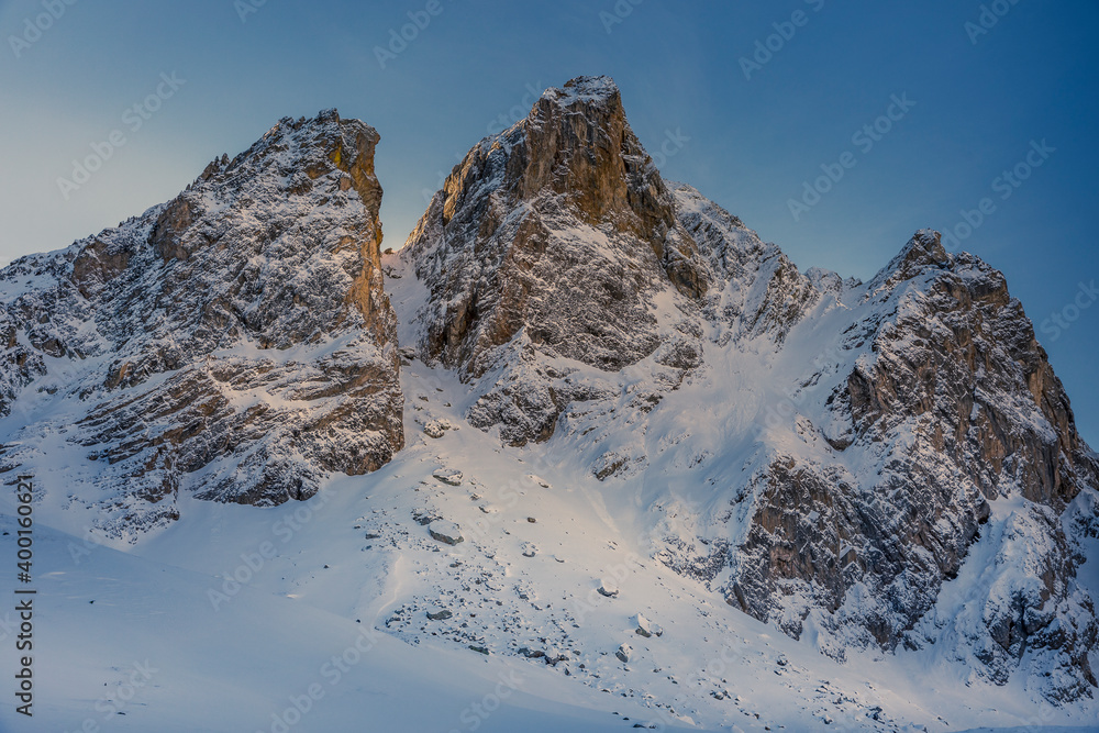 Face nord de l'aiguillette du Lauzet, Hautes Alpes, France