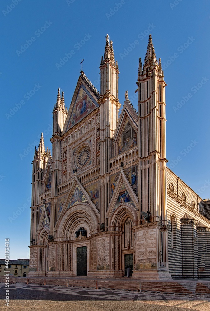 Der Dom von Orvieto in Umbrien in Italien 