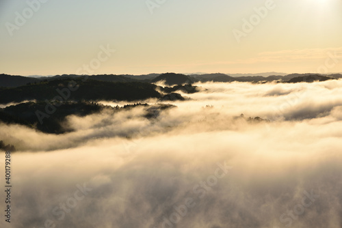 Sea of clouds in early morning © Tonic Ray Sonic