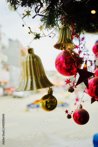 christmas tree decorations