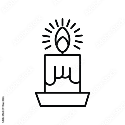 Candlelight bright to see line icon