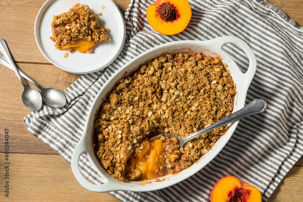 Sweet Homemade Peach Cobbler Crisp Sweet Homemade Peach Cobbler Crisp