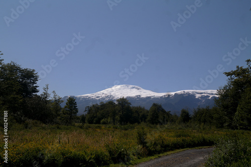 Volcán Michinmahuida desde Parque Pumalin