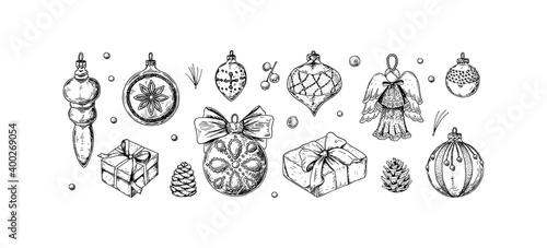 Set of hand drawn Christmas decorations. Christmas tree vintage toys. Vector illustration in sketch style.