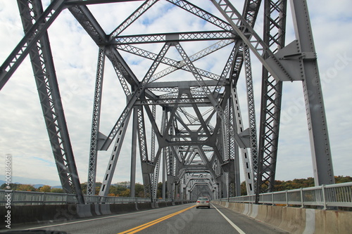Fototapeta Naklejka Na Ścianę i Meble -  The Rip Van Winkle Bridge in Columbia, NY
