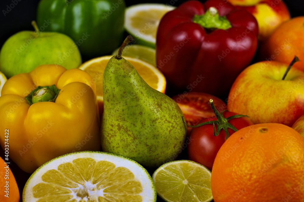 A table full of fruits and vegetables
A table full of fruits and vegetables