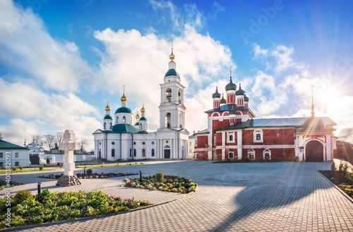 Fedorovsky and Smolensky churches in the Epiphany monastery in Uglich photo