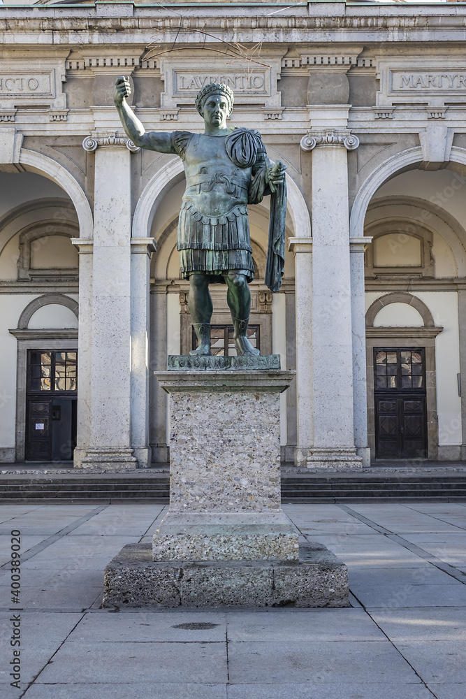 Obraz premium Basilica of San Lorenzo Maggiore (Saint Lawrence) in Milan, Italy. Basilica of San Lorenzo Maggiore originally built in Roman times and subsequently rebuilt several times.