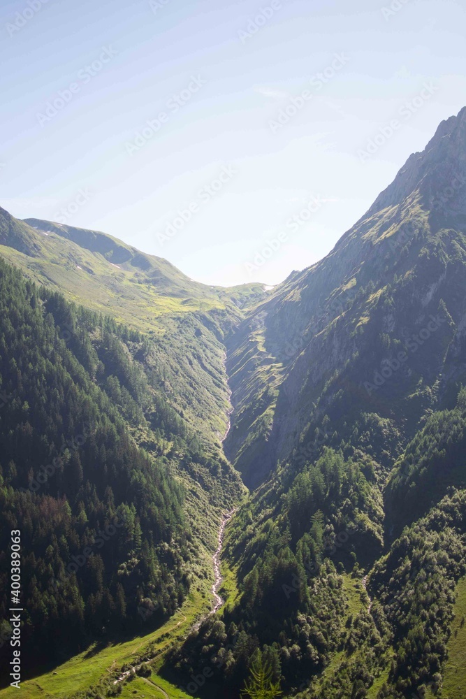 Naklejka premium Earths scars