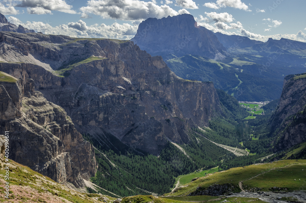 Vallunga (Long Valley) with Sassolungo and Sciliar mountain in the background, as seen from Refugio Puez, Province of Bolzano, Dolomites, South Tirol, Italy.
