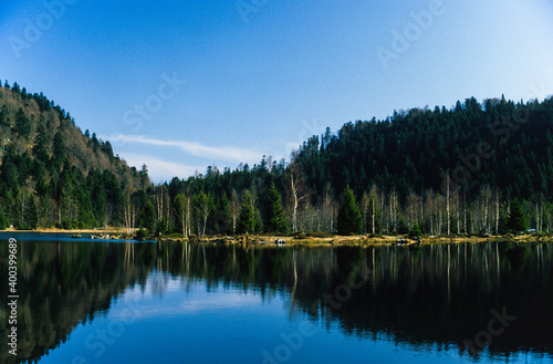 Fototapeta Naklejka Na Ścianę i Meble -  Lac de Lispach, La Bresse, Vosges, 88, région Grand Est
