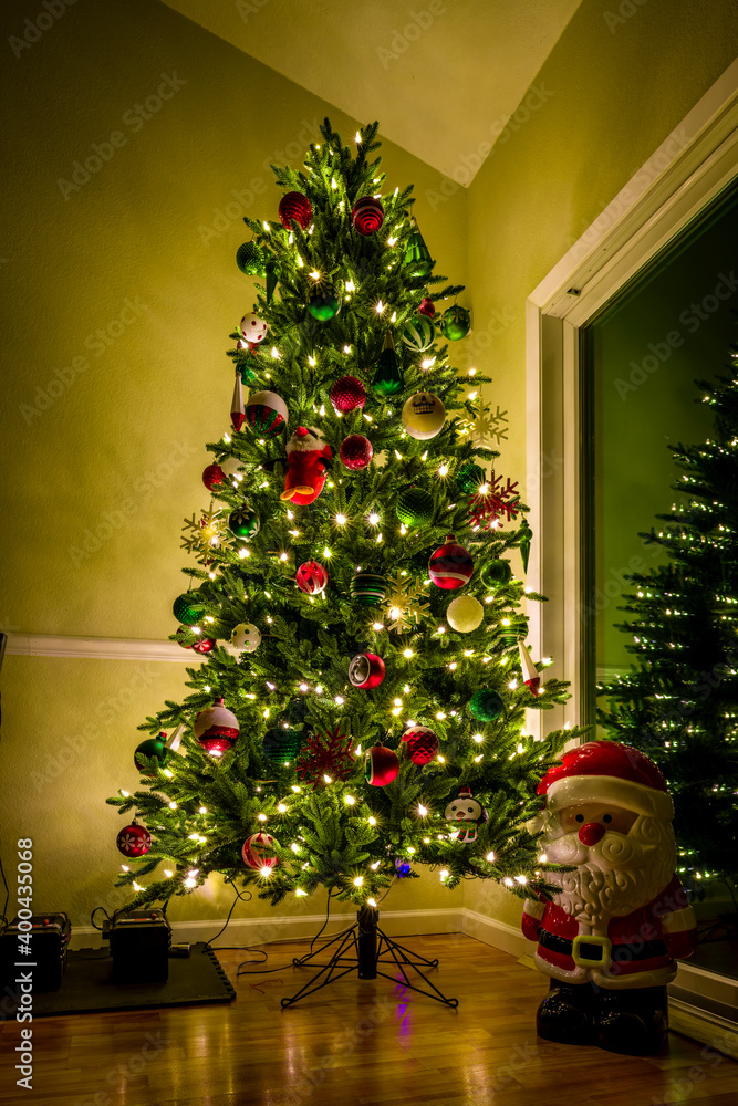 Shinning Christmas Tree