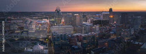 Cincinnati, Ohio, USA skyline at twilight