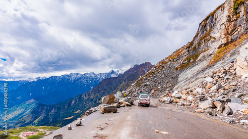 Bilde på lerret Rockfall blockes Leh Manali Highway near Rohtang Pass, Manali during landslide after heavy rain due to unstable mountain slope by road widening blasting