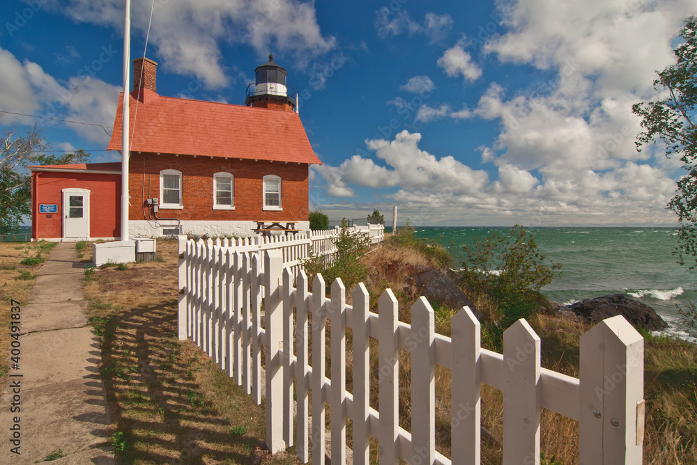 528-92 Eagle Harbor Lighthouse & Fence