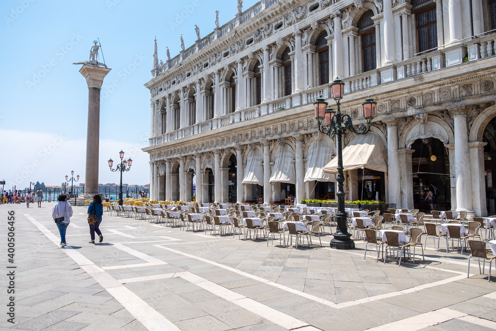 Obraz premium Piazza San Marco on the Grand Canal in Venice 