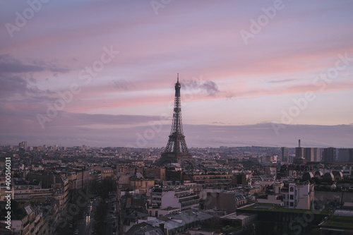 Eiffel Tower from Arch of Triumph © Paulo