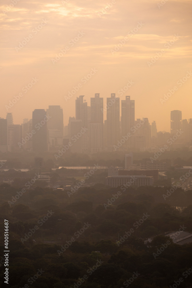 都市風景バンコクの朝