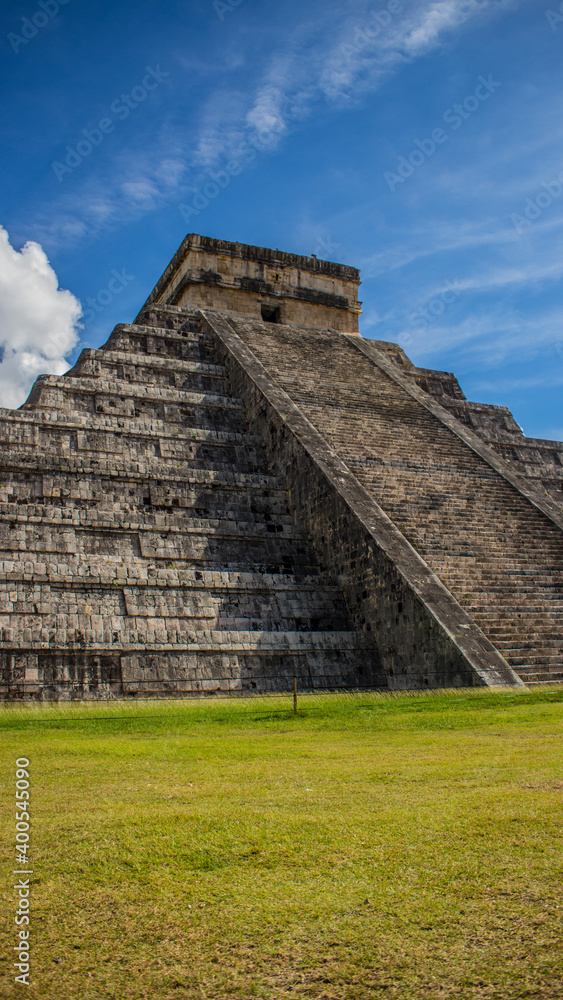 Pirámide de Chichén Itzá, una de las 7 maravillas del mundo