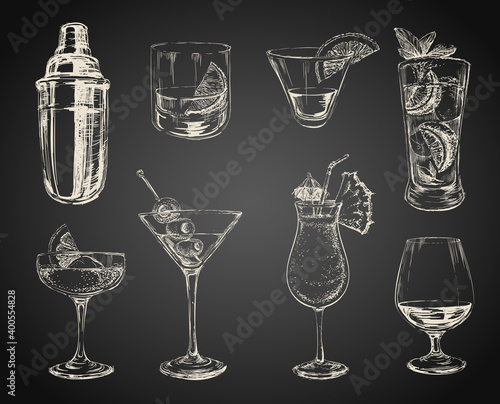 Set of sketch cocktails and alcohol drinks black background