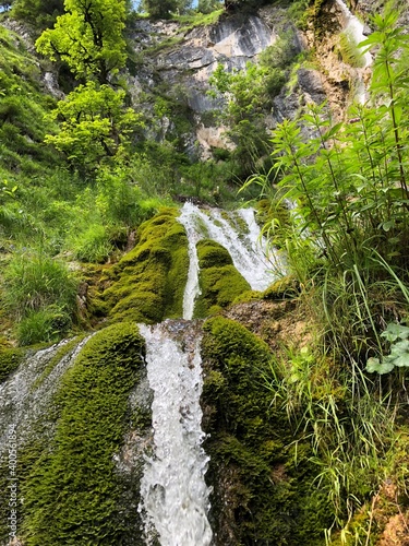 Fototapeta Naklejka Na Ścianę i Meble -  Achensee Pertisau im Kawendel in der Nähe von Schwaz Gramai Wasserfall