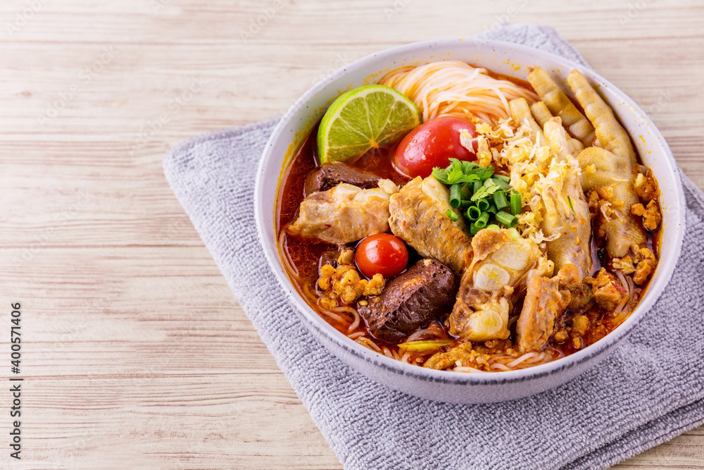 Rice Vermicelli wiith Northern Thai Chicken Curry