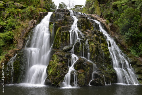 Fototapeta Naklejka Na Ścianę i Meble -  Owharoa Falls, Waikino, North Island, New Zealand