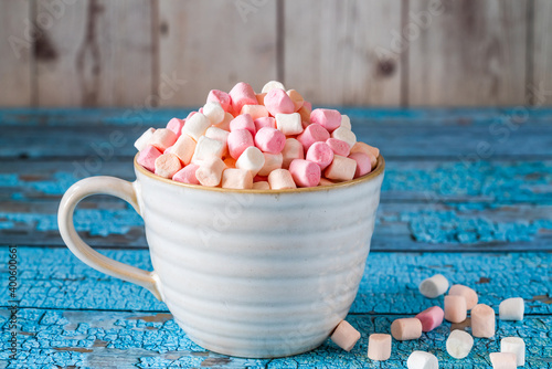 Obraz na płótnie Colorful mini marshmallows