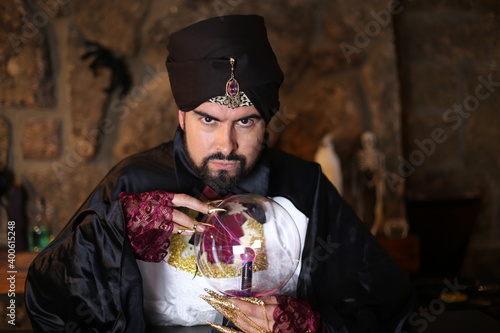 Konstfotografi Fortune teller with cristal ball