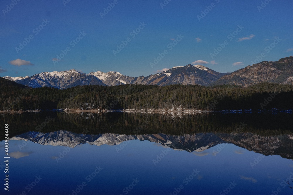 Fototapeta premium reflection in the lake