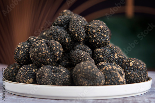 plateau de truffes noires du périgord
