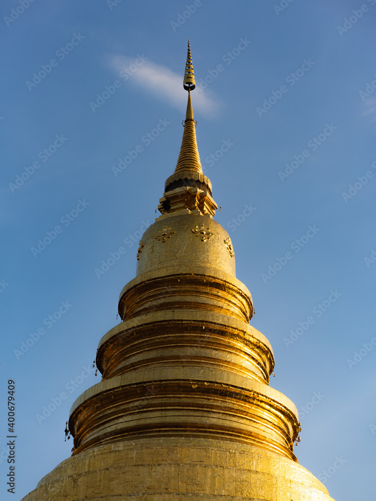 Fototapeta premium Lantern festival at Wat Phra That Hariphunchai