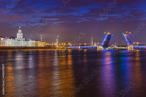 Neva river and open Palace (Dvortsovy) Bridge - Saint-Petersburg Russia